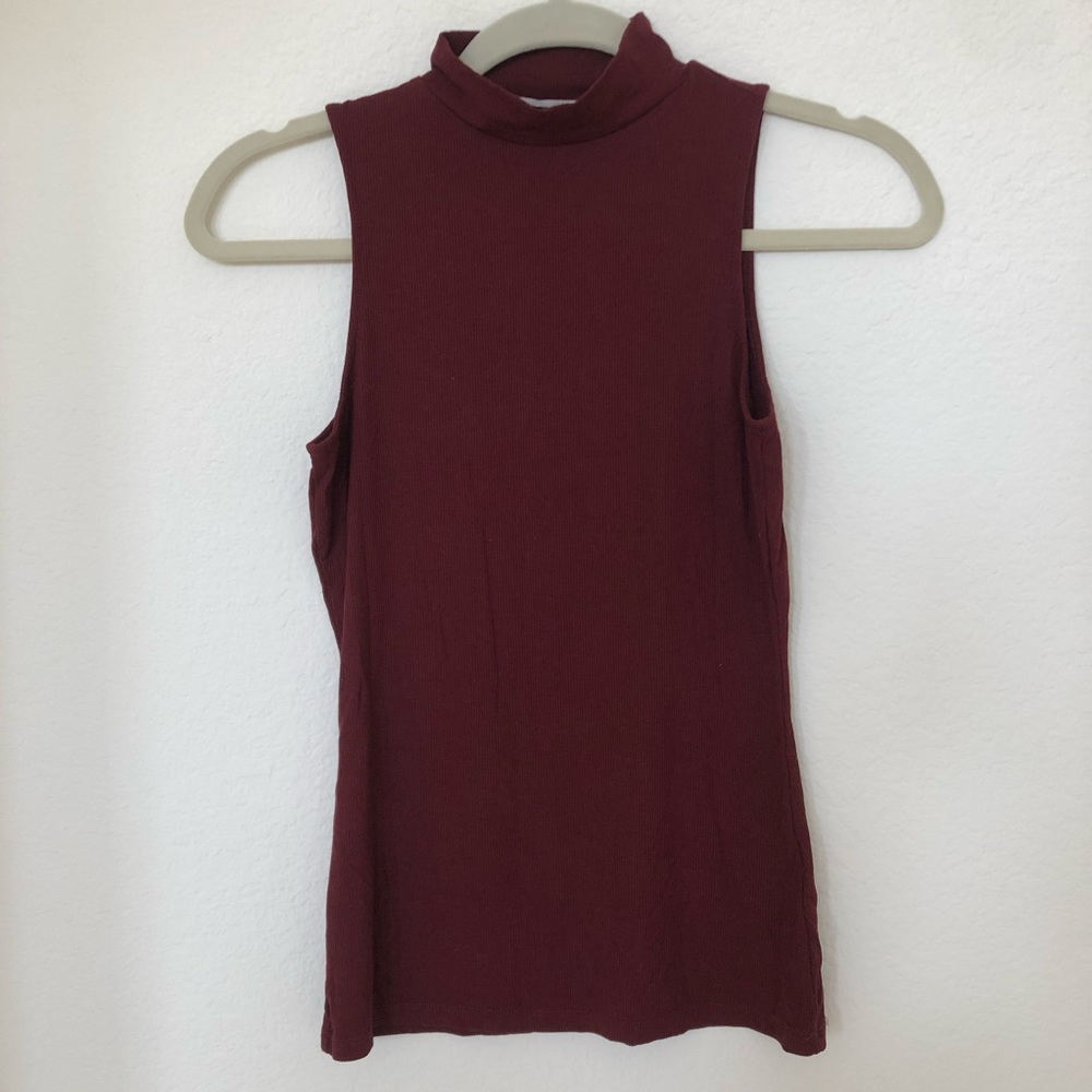 Burgundy Mock Neck Stretchy Sleeveless Top Size XS
